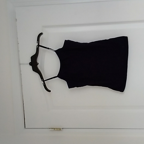 Tank tops - Picture 2 of 2